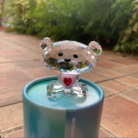 Swarovski Other - Swarovski Figurine Bo Bear So Sweet 1140001